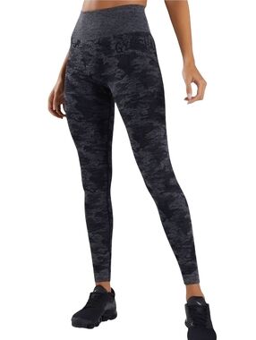 Gymshark Women's Camo Print Leggings Black Gray Active Workout Performance Yoga